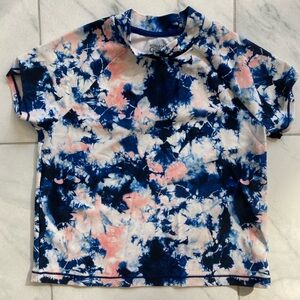 LIKE NEW! Athleta Girl Mock Neck Rashguard - size M (8/10)